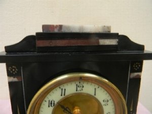 Stunning quality excellent top quality movement looks to be English so it's the best, keeps excellent time and the movement has been fully serviced and cleaned, marble and slate case all of this clock is in very good condition, sizes are height 25cm length 21cm depth 14cm, alround this is one superb quality clock of the early 20th century.