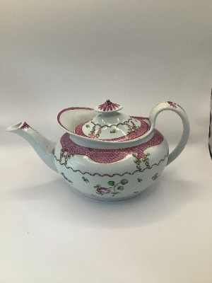 Superb New Hall Boat Shape Teapot In Pattern 173