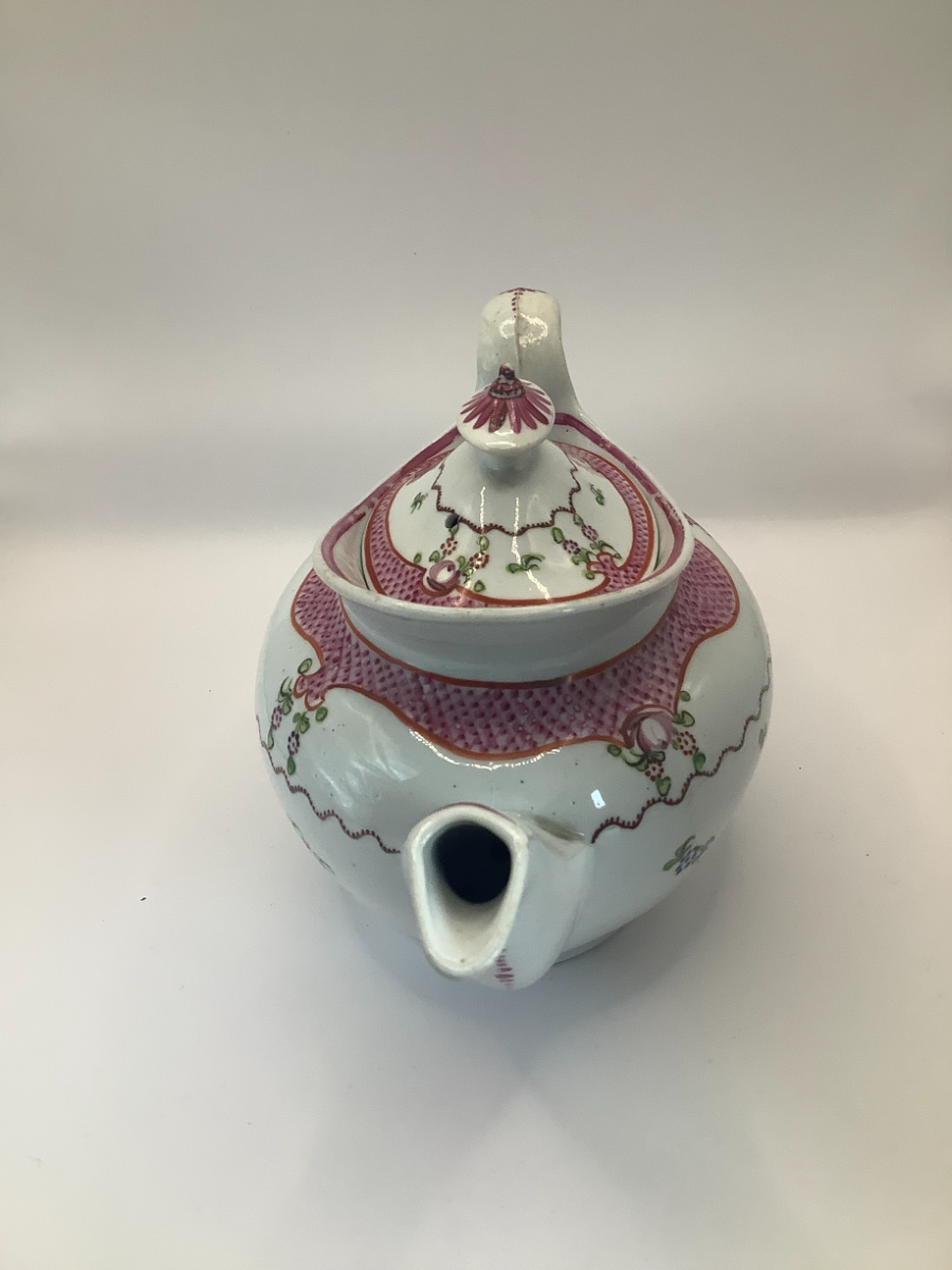 Superb New Hall Boat Shape Teapot In Pattern 173