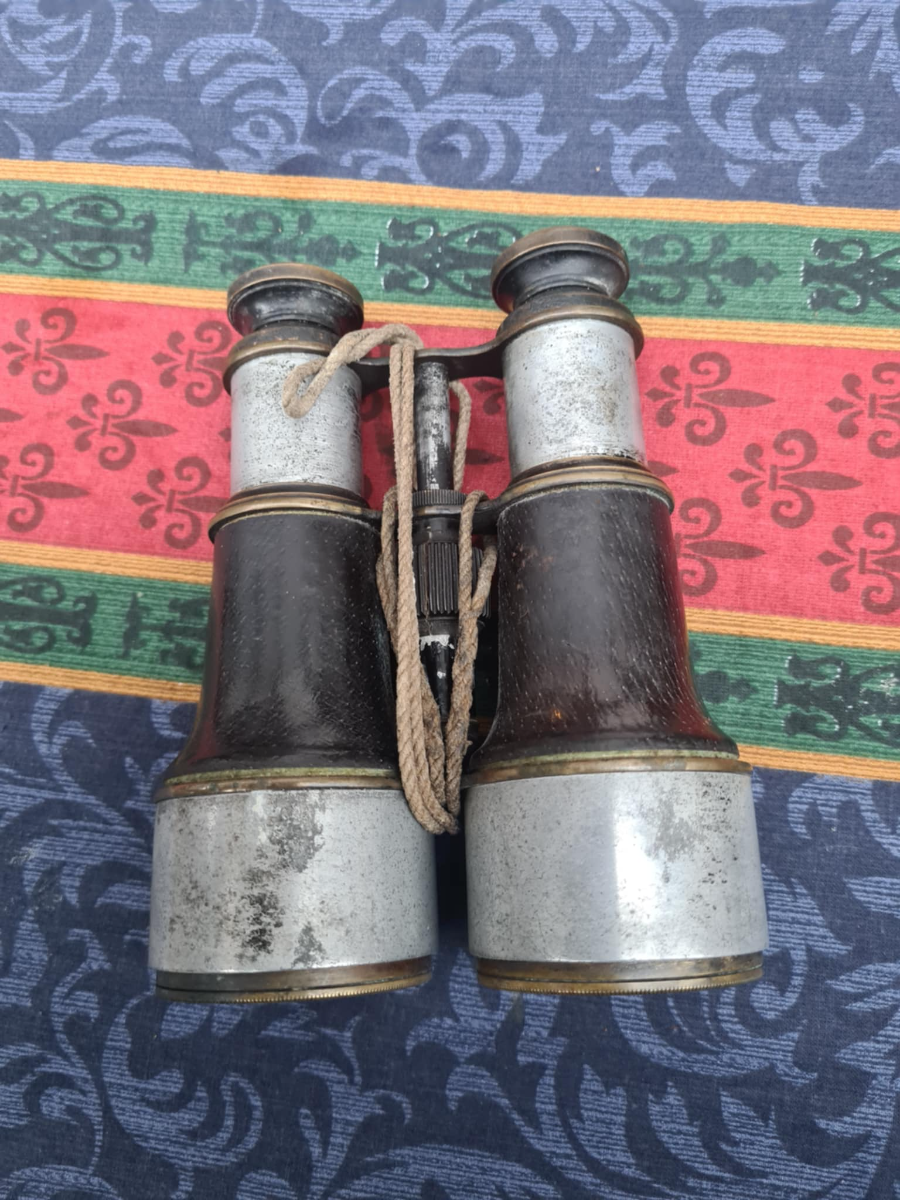 uploads/6th-Highland-Light-Infantry-Officers-Binoculars-21675c8f8dbf95faws.jpg