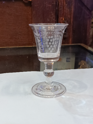 A  Mid 18th Century Folded Foot Wine Glass Bucket Bowl