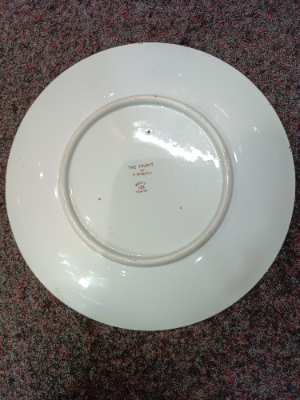 Discover our 19th century Prattware plate, "The Truant," designed by T. Webster, Fenton. Features a 24 cm diameter. Shop now in great condition!