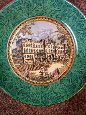 Discover vintage 19th c Prattware Plate, featuring Buckingham Palace before John Nash's alterations. A unique piece with green Malachite border and gilt finish, measuring 23 cm. Shop now!