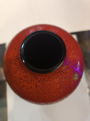 Explore our range of 20th-century Stuart Strathearn Dark crystal glass vases by Iestyn Davies. Add a touch of elegance to your decor - Shop now!