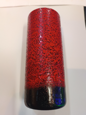 Explore our collection of 20th century Stuart Stratheam Dark crystal glass vases by Iestyn Davies. Delight in the exquisite form and black inclusions. Shop now!