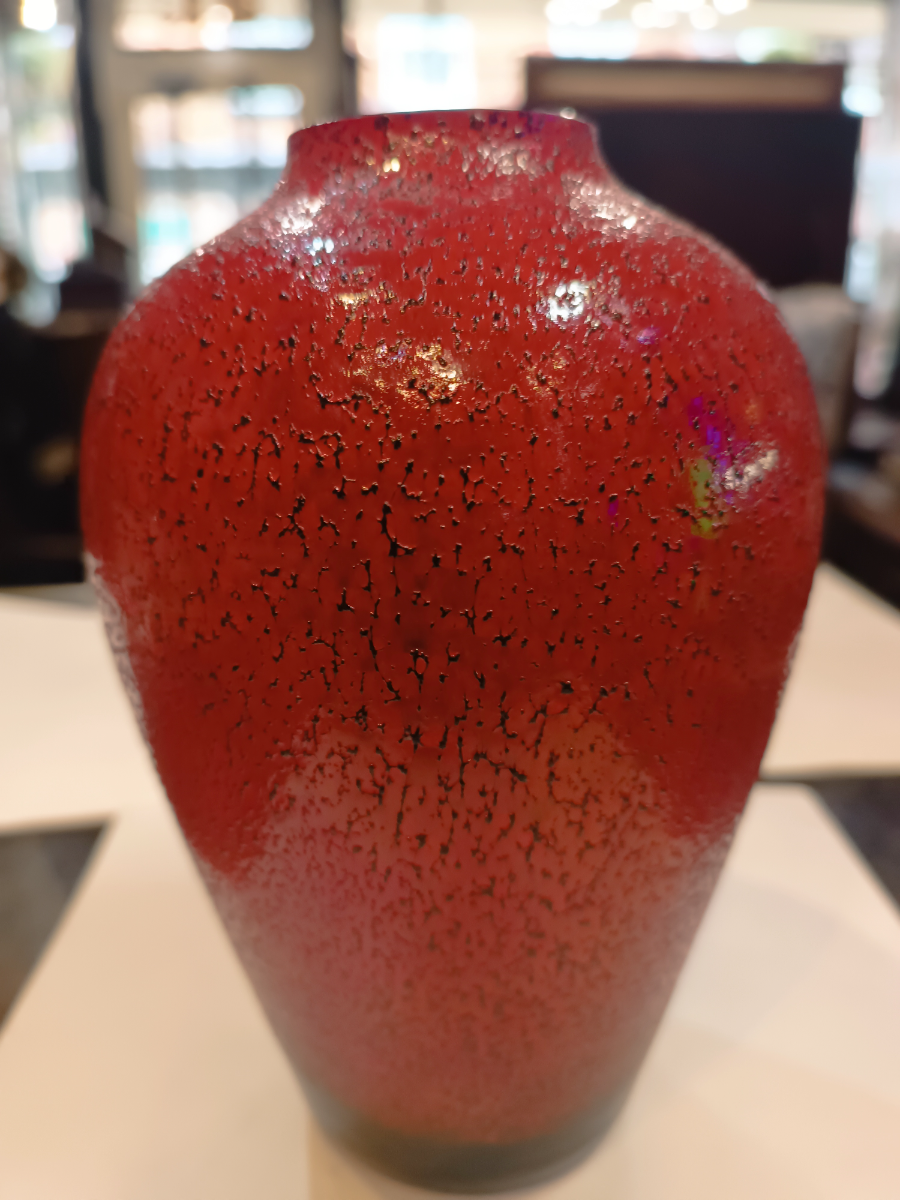 Explore our range of 20th-century Stuart Strathearn Dark crystal glass vases by Iestyn Davies. Add a touch of elegance to your decor - Shop now!