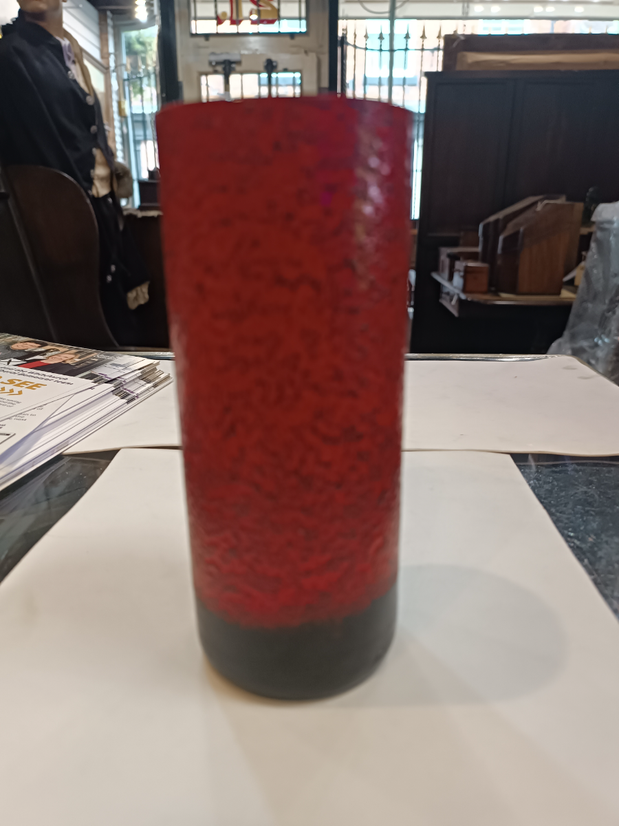 Explore our collection of 20th century Stuart Stratheam Dark crystal glass vases by Iestyn Davies. Delight in the exquisite form and black inclusions. Shop now!