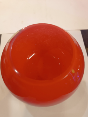 Discover our stunning 20th century Stuart Stratheam red crystal glass vase by Iestyn Davies. Perfect for your interior décor. Shop now and amp up your home elegance!