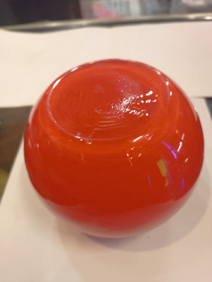 Discover our stunning 20th century Stuart Stratheam red crystal glass vase by Iestyn Davies. Perfect for your interior décor. Shop now and amp up your home elegance!