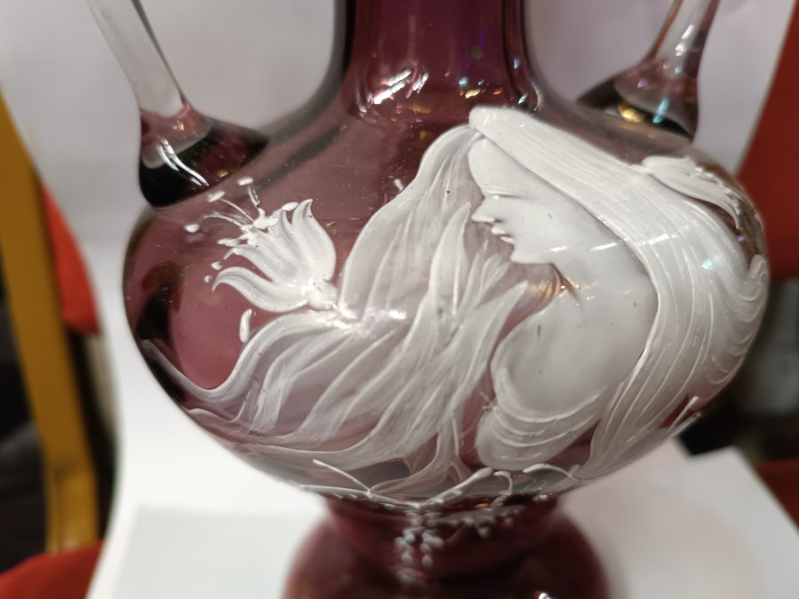 A Mary Gregory Amethyst Vase With 2 Handles