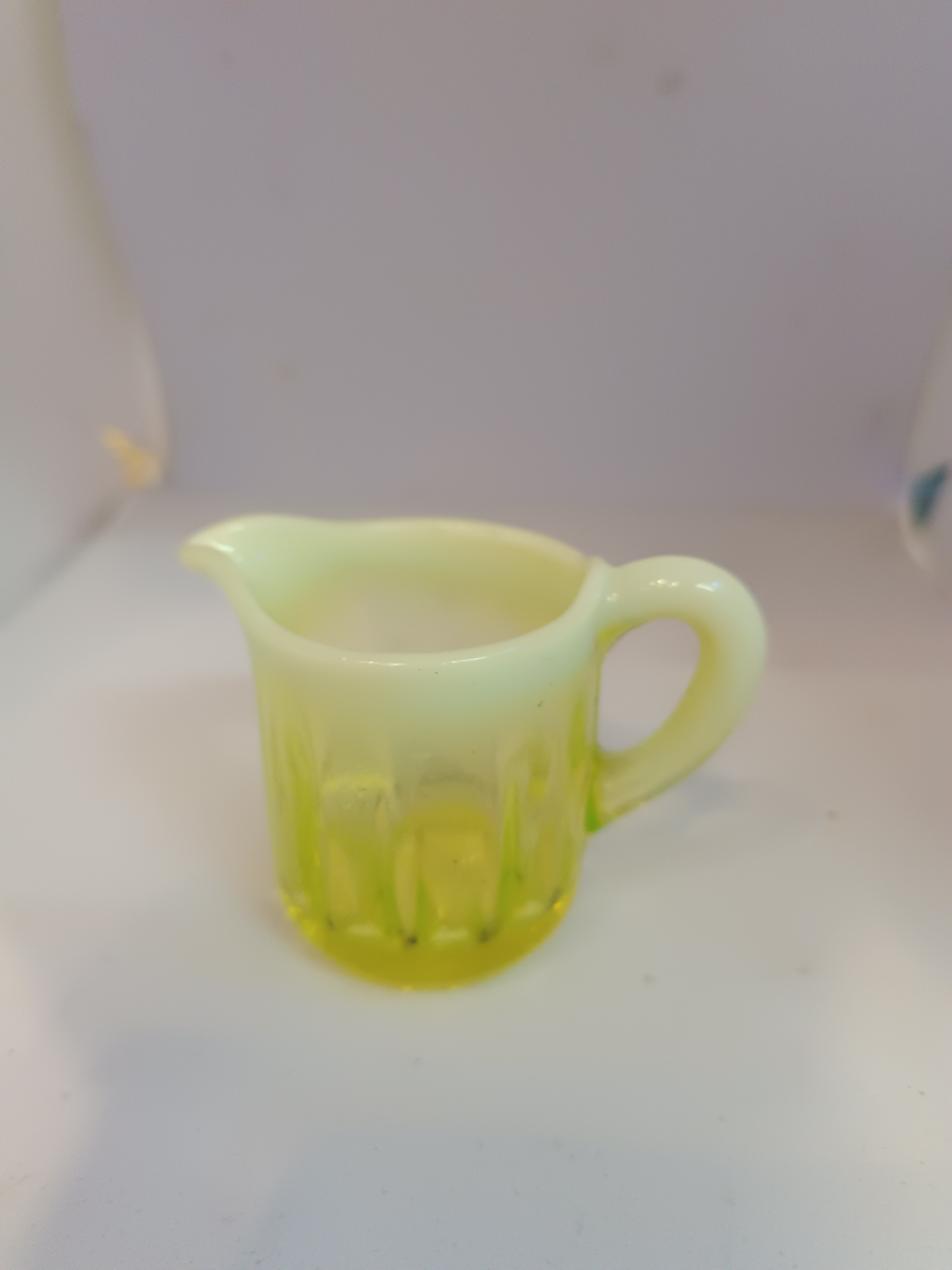 A Set  Of Early 20th C Davidson Uranium Primrose Pearline Glass Jug  And A Bowl