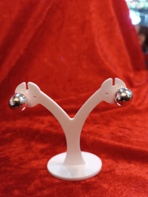 A Pair Of 925 Silver Ball Bead Stud Earrings.