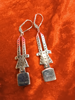 Explore our collection of Art Deco style earrings, intricately crafted with silver, marcasite and green stone cabochons. Shop now for a 925-stamped, 4cm high, 8.3g pair!