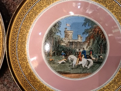 Discover our collection of 19th-century Prattware plates. Features a pink border, gilt finish, and a stunning hunting scene. Shop now for timeless elegance!