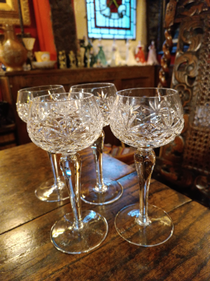 Discover our top-quality, hand-cut hock drinking glasses. Standing at 18cm, they're the perfect addition to refine your home bar. Shop now!