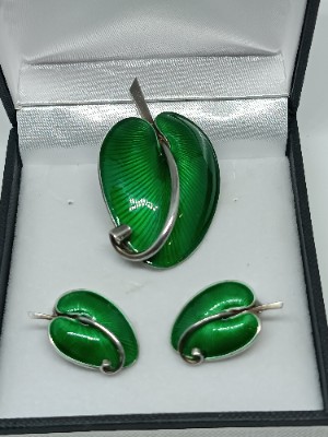 A Set Of Danish Silver And Enamel Brooch And Earrings Suite By Volmer Bahner