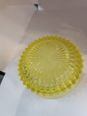 A Set Of Early Davidson Uranium Conserve Dish And Stand