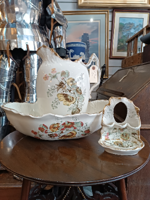 Explore our Victorian Toilet Set by Turners of Tunstall, a perfect blend of history and elegance. Don’t miss the delicate, colorful floral design. Buy now!