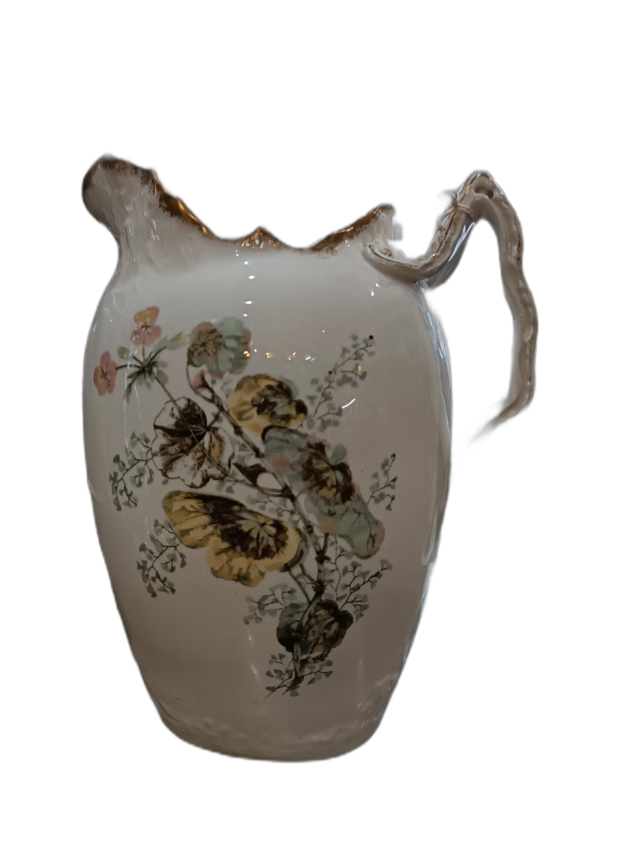 Explore our Victorian Toilet Set by Turners of Tunstall, a perfect blend of history and elegance. Don’t miss the delicate, colorful floral design. Buy now!