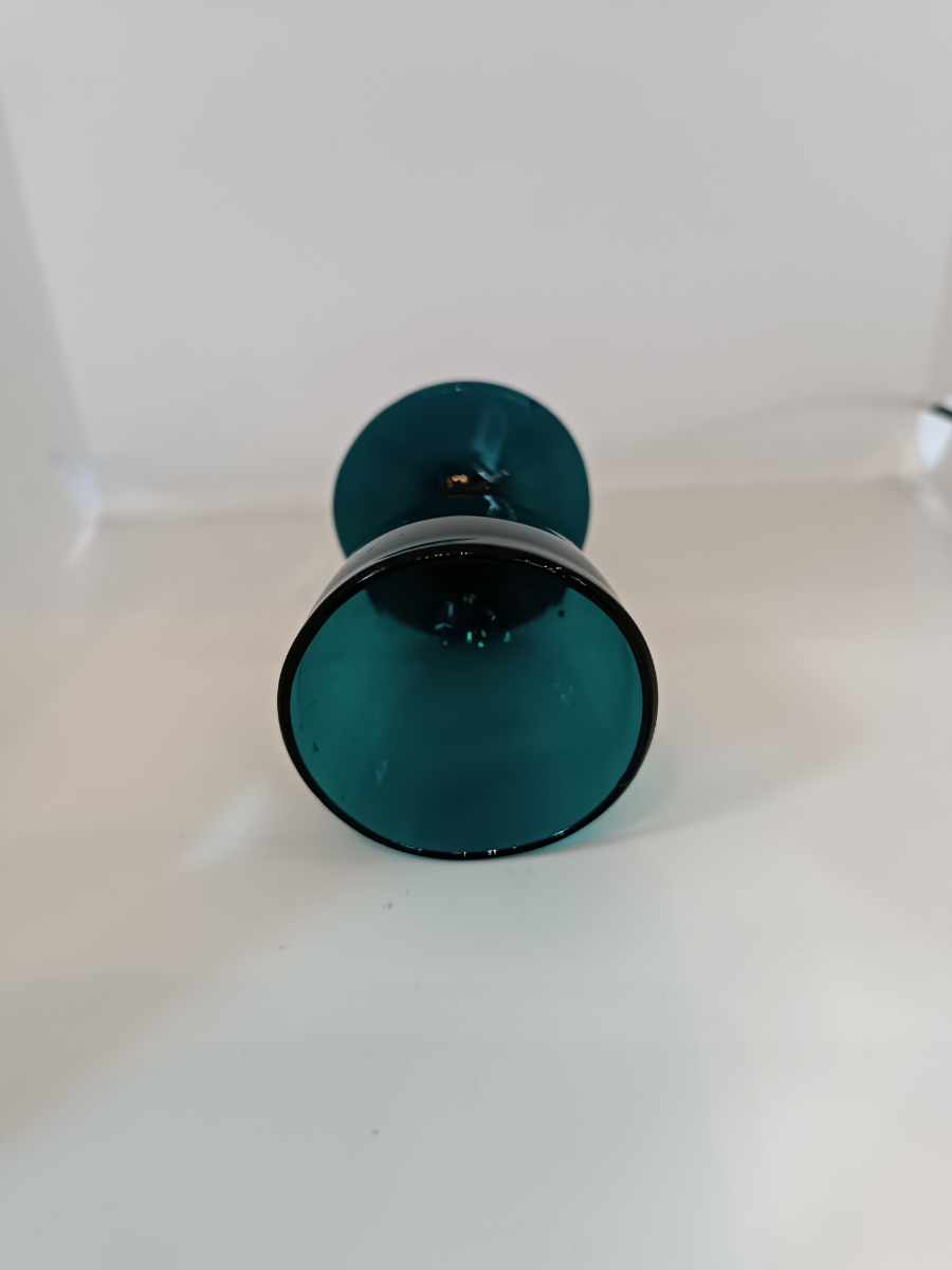 Discover our 19th century, handmade Bristol green liquor glass with pontil marks. Measuring at 7 cm tall and in good condition. Shop now for unique vintage glassware.