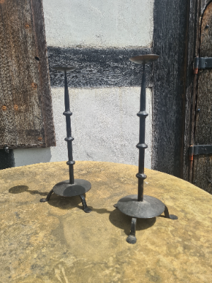 Discover our range of quality cast-iron candlesticks. At 46cm, they add style to any space. Shop now for the perfect home decor addition!