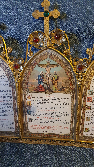 Explore our stunning range of Antique Altar/Canon Boards. Featured product - gilded frame with floral pattern & colored glass stones, measuring 22x17 inches. Shop now!