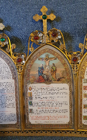 Explore our stunning range of Antique Altar/Canon Boards. Featured product - gilded frame with floral pattern & colored glass stones, measuring 22x17 inches. Shop now!