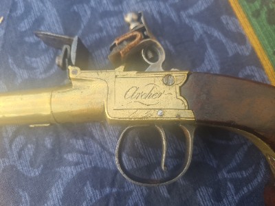 Explore our collection of English Flintlock pocket pistols by Archer. Uncover the beauty of a 68 bore, 3-inch brass barrel. Buy now for a unique piece of history!