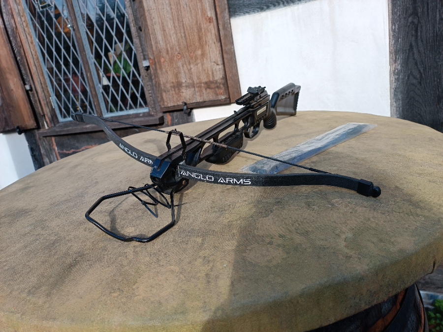 Explore our range of Anglo Arms Jaguar Crossbows, perfect for targeting with 40 lbs strength. Browse now and join the world of crossbow enthusiasts! Over 18s only.