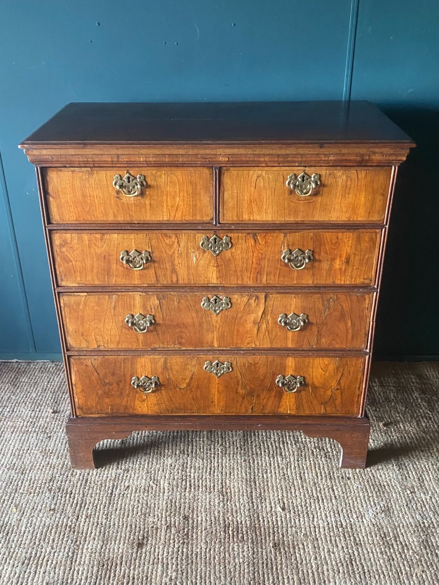 Antique 18th Century Georgian Oak & Walnut Veneer Chest Of Drawers