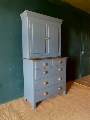 Antique 19th C. Painted Pine Housekeepers Kitchen Pantry Cupboard With Drawers