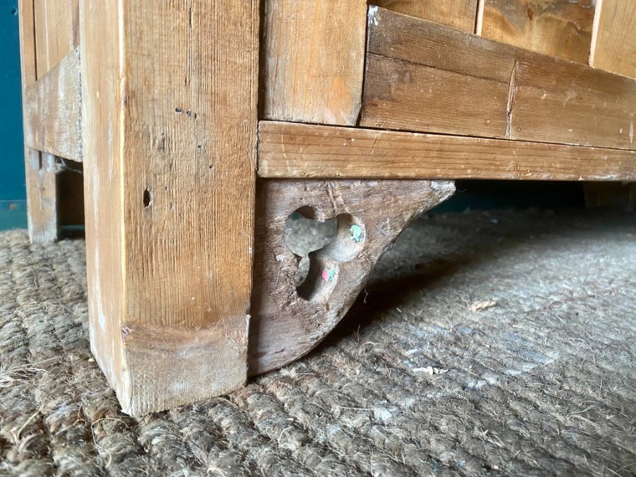 Antique Vintage Solid Pine Country Homes Kitchen Storage Pantry Cupboard Dresser