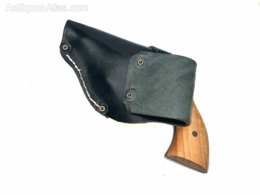 BLANK FIRE REVOLVER STARTING/PROP PISTOL