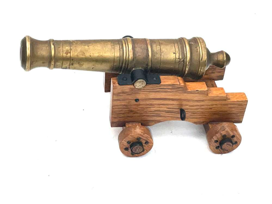 BRASS BARRELLED SHIP OF THE LINE CANNON & CARRIAGE