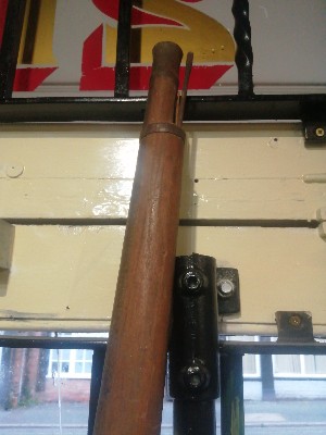 Discover a unique 8ft long Indian battlement gun from Jaipur's Palace. Add a piece of 18th/19th century history to your collection. Buy now!