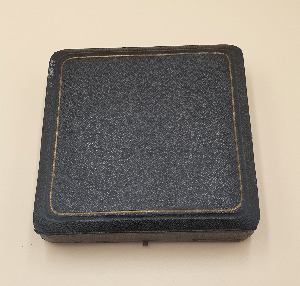 Discover our range of beautiful seal-top EPNS teaspoons. Exceptional quality, excellent condition. Shop now and refine your dining experience!