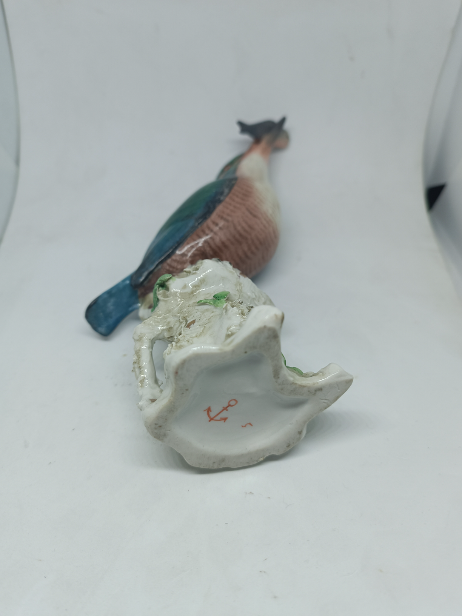 Discover our range of antique ceramics, including this KingFisher fish-catching figurine, possibly Samson porcelain, from 1873-1920, in superb condition. Shop now!