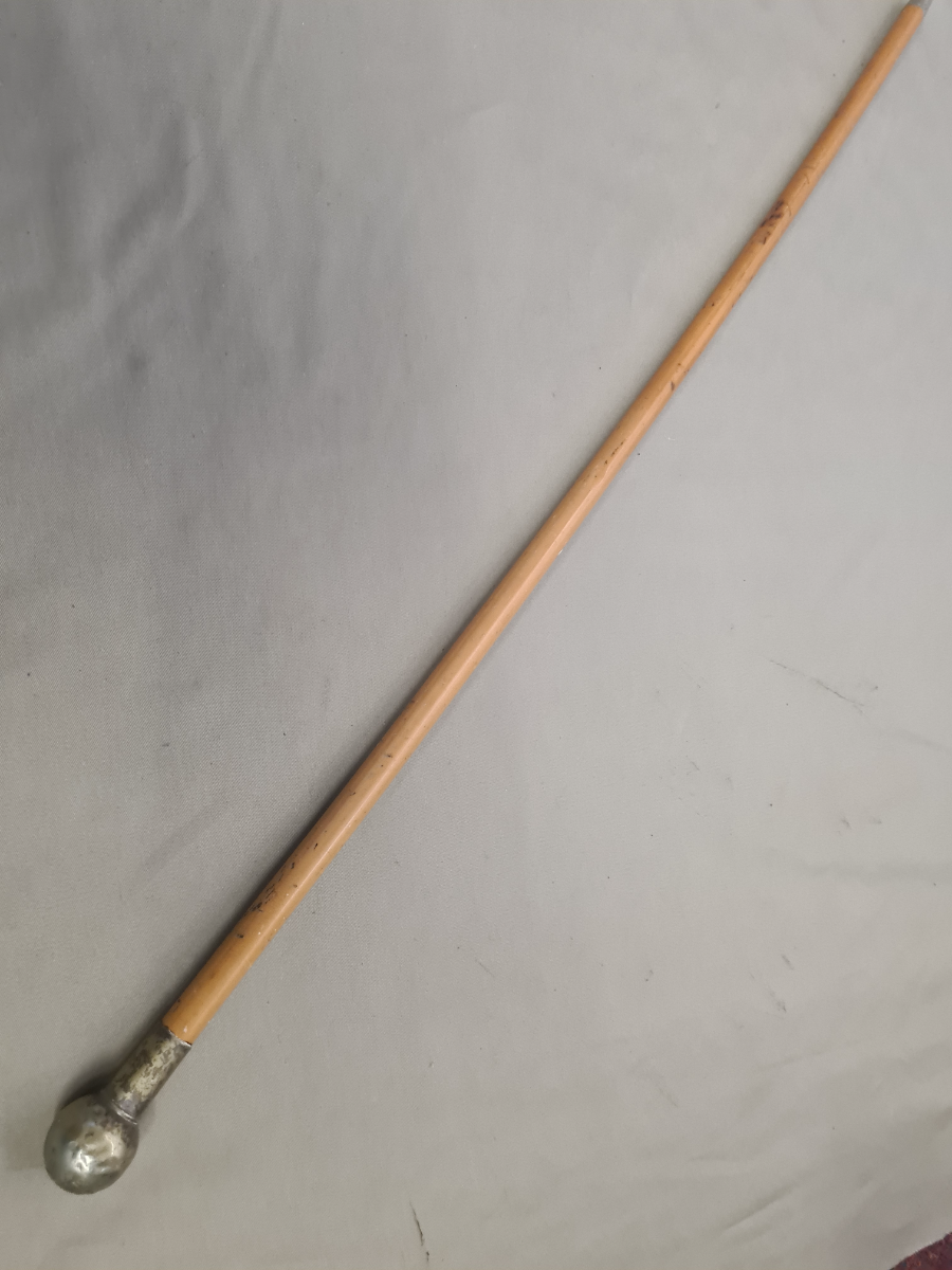 Discover our collection of East Lancashire swagger sticks and walking canes in excellent condition. Shop now and add a touch of vintage elegance to your style.