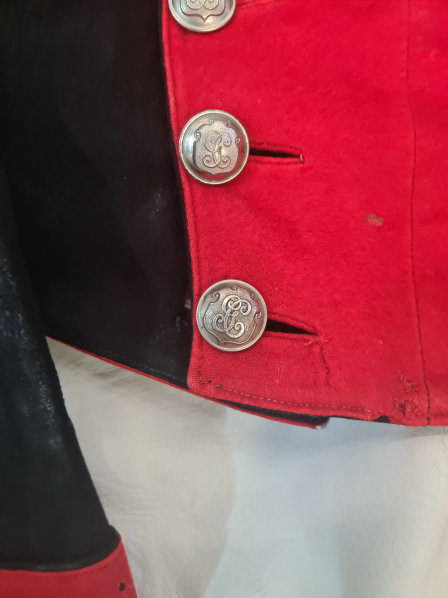 Discover our collection of pre-Franco civil guard coatees and breeches from 1931. Shop now for a glimpse into Spanish history!
