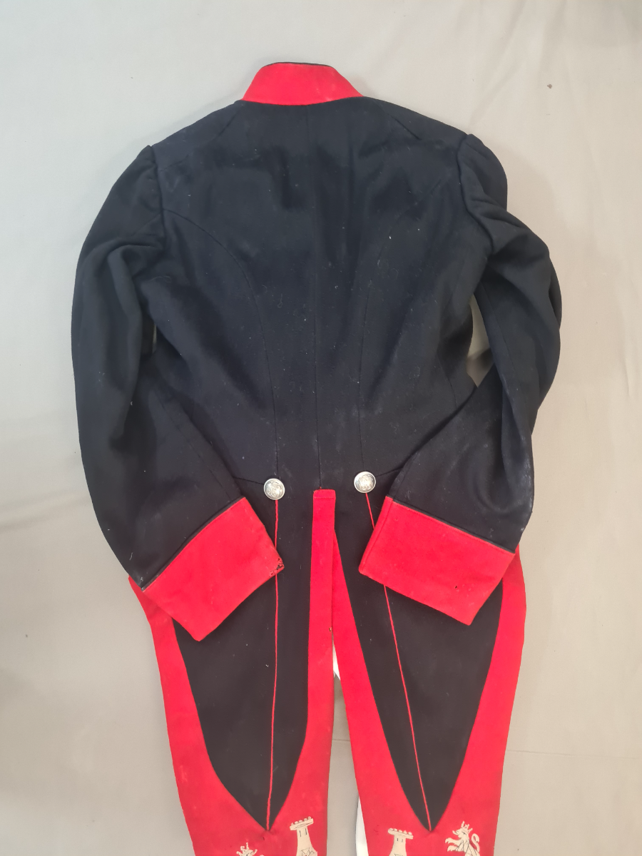 Discover our collection of pre-Franco civil guard coatees and breeches from 1931. Shop now for a glimpse into Spanish history!