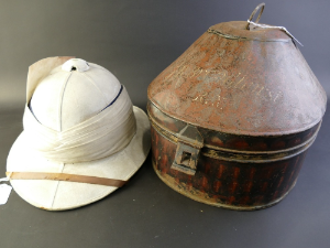 Commander The Fourth Baronet Sir Leonard Vavasour Naval Wolseley Helmet And Tin, WW1