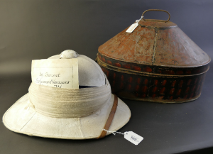 Commander The Fourth Baronet Sir Leonard Vavasour Naval Wolseley Helmet And Tin, WW1