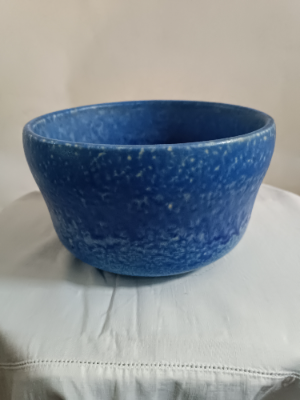 Explore our range of exquisite Ruskin Pottery in crystalline blue. Adorn your collection with this early 20th-century masterpiece. Buy now and own a valuable piece of history.