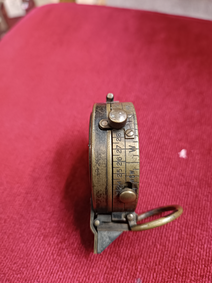 EH Clarke 1905 Dated WD Compass