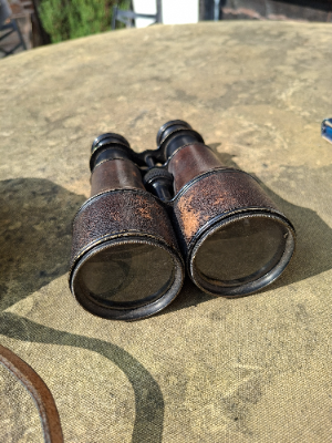 Discover our range of Early 20th century French styled binoculars in good condition. Ensure crystal clear views with these timeless pieces. Shop now!