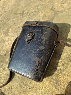 Discover our range of Early 20th century French styled binoculars in good condition. Ensure crystal clear views with these timeless pieces. Shop now!