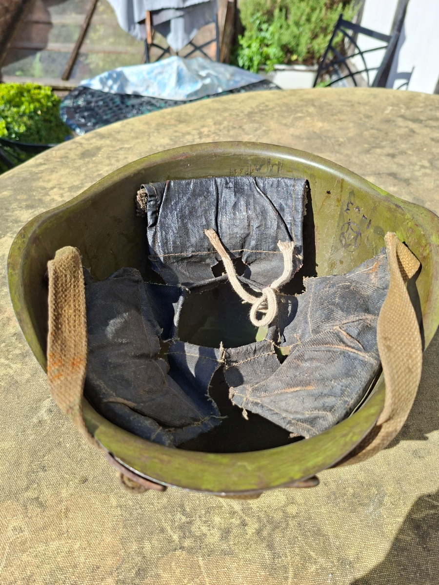 Discover our collection of postwar SSH40 helmets from the iconic Red October Plant, Stalingrad. Act now to secure a piece of history!