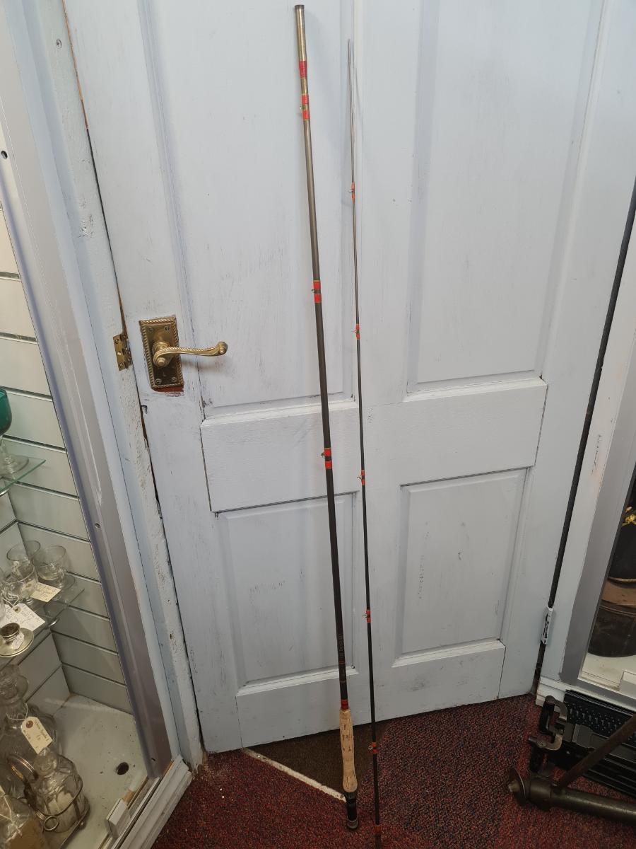 Explore our wide range of Edgar Sealey fishing rods. Light, strong, and perfect for all anglers. Shop now to discover your ultimate fishing companion!