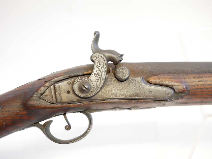 Discover our English Percussion Single Barrel 18 Bore Shotgun, elegantly converted from flintlock. The 42-inch Spanish form barrel has a faintly inscribed Ketland. Buy now!
