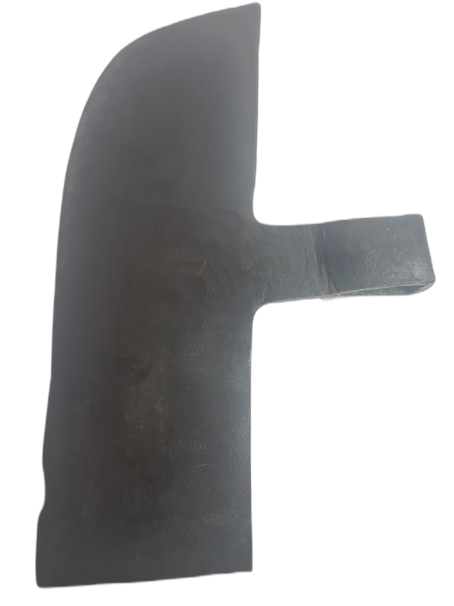 Discover our unique proto-voulge head, crafted with distinct maker's mark. Get captivated by its unknown date and provenance. Shop now to add mystery to your collection!